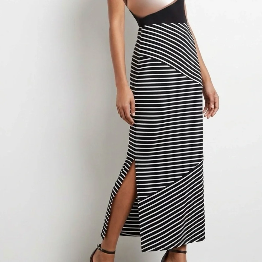 NY Collection Black & White Striped Midi Skirt - Size Petite Large NWT